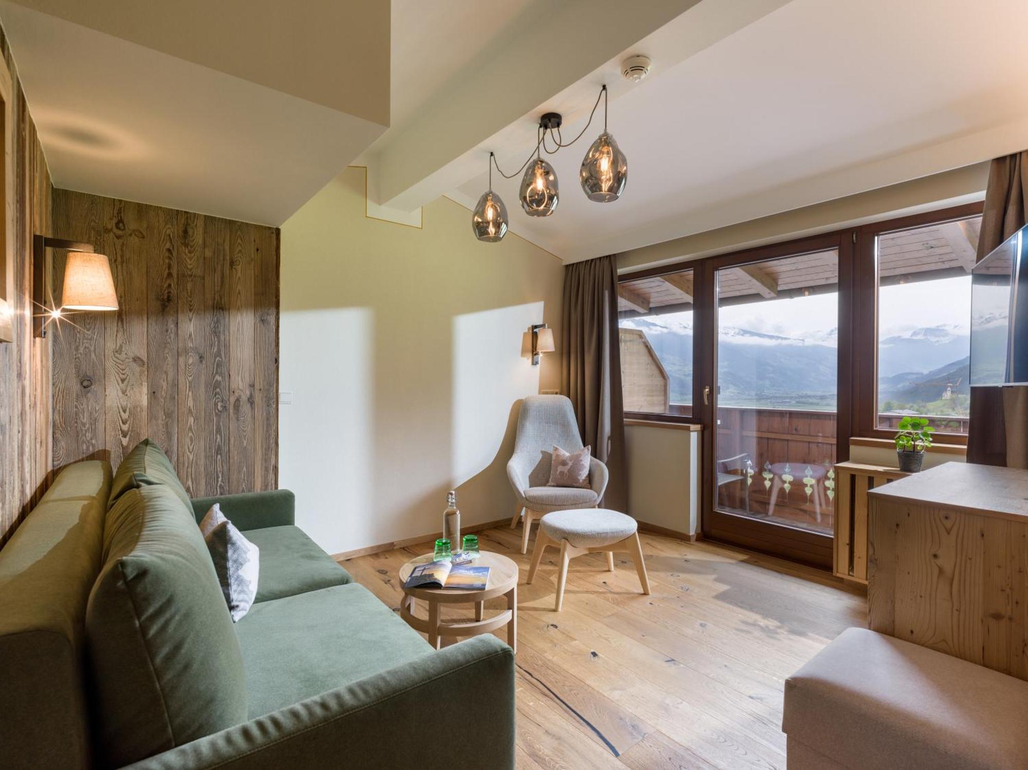 Hotel Waldfriede - Der Logenplatz Im Zillertal