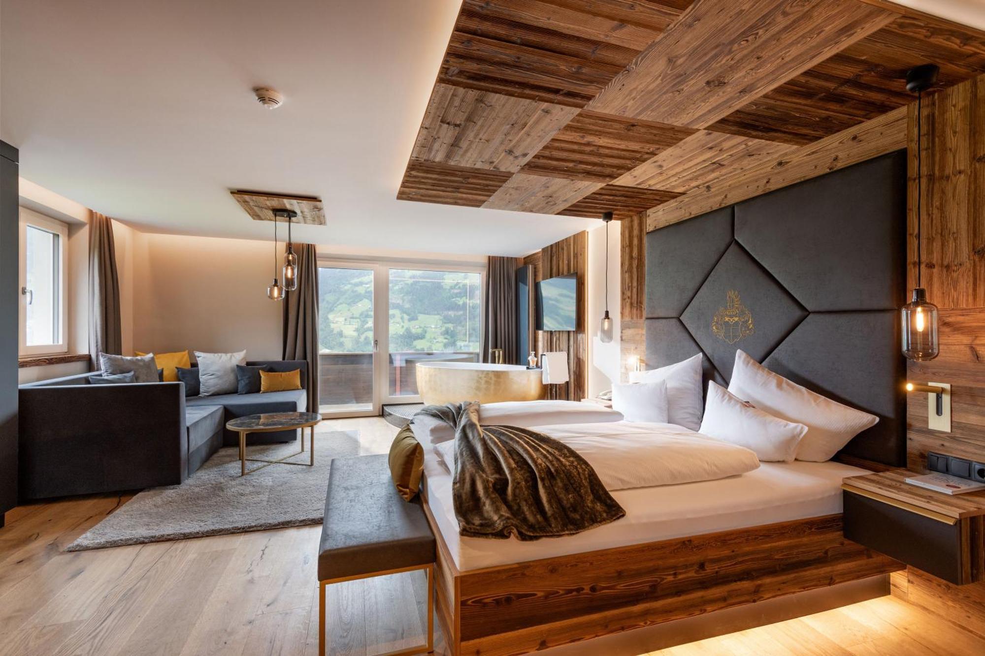 Hotel Waldfriede - Der Logenplatz Im Zillertal 4*