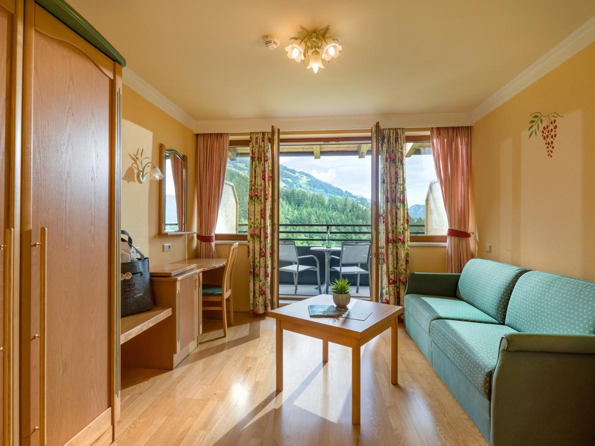 Hotel Waldfriede - Der Logenplatz Im Zillertal